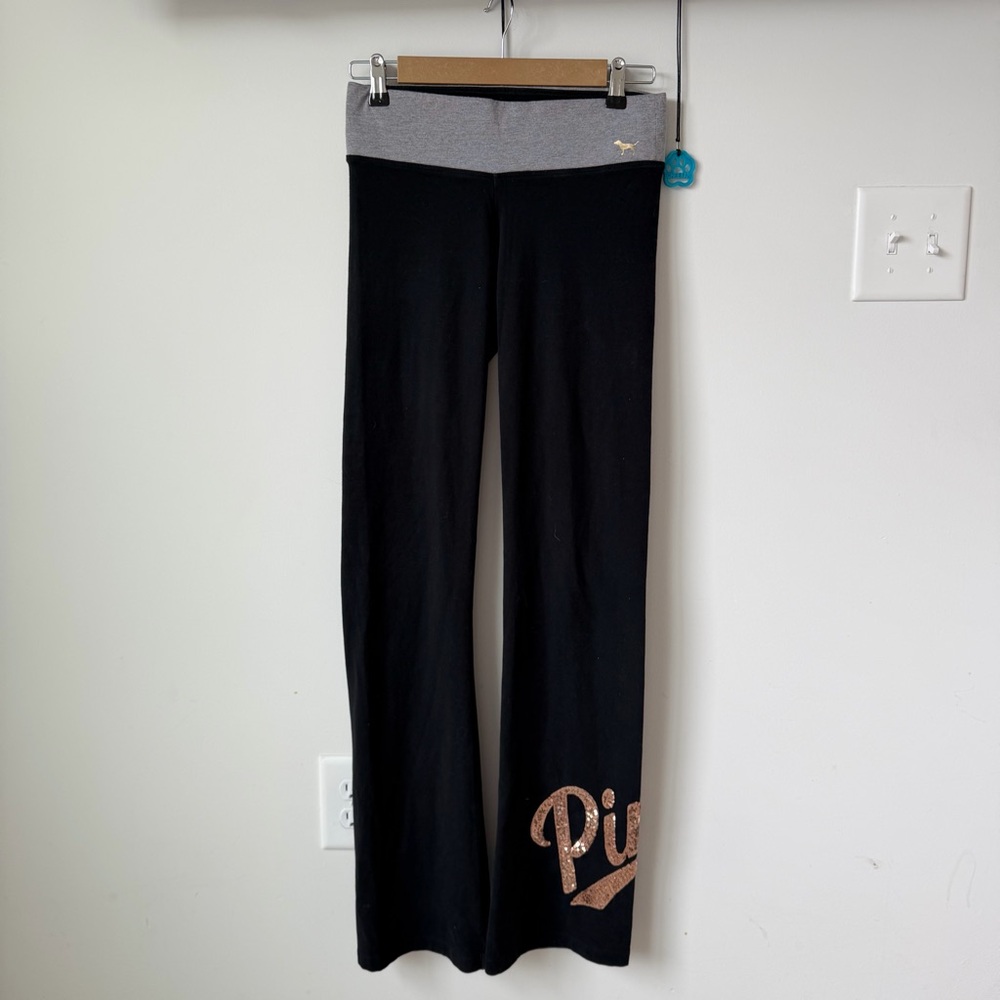 Vintage 2000’s Victoria’s Secret black pants